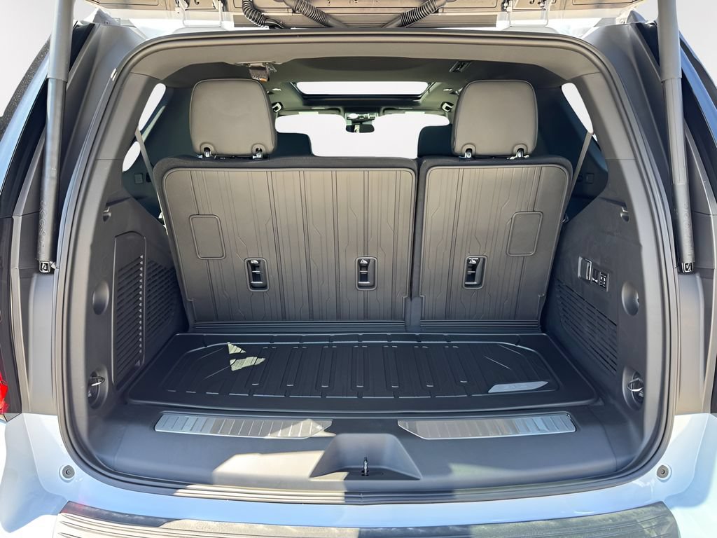 New 2026 GMC Yukon Denali w/ Sun & Power Step Package AWD/4WD image 6