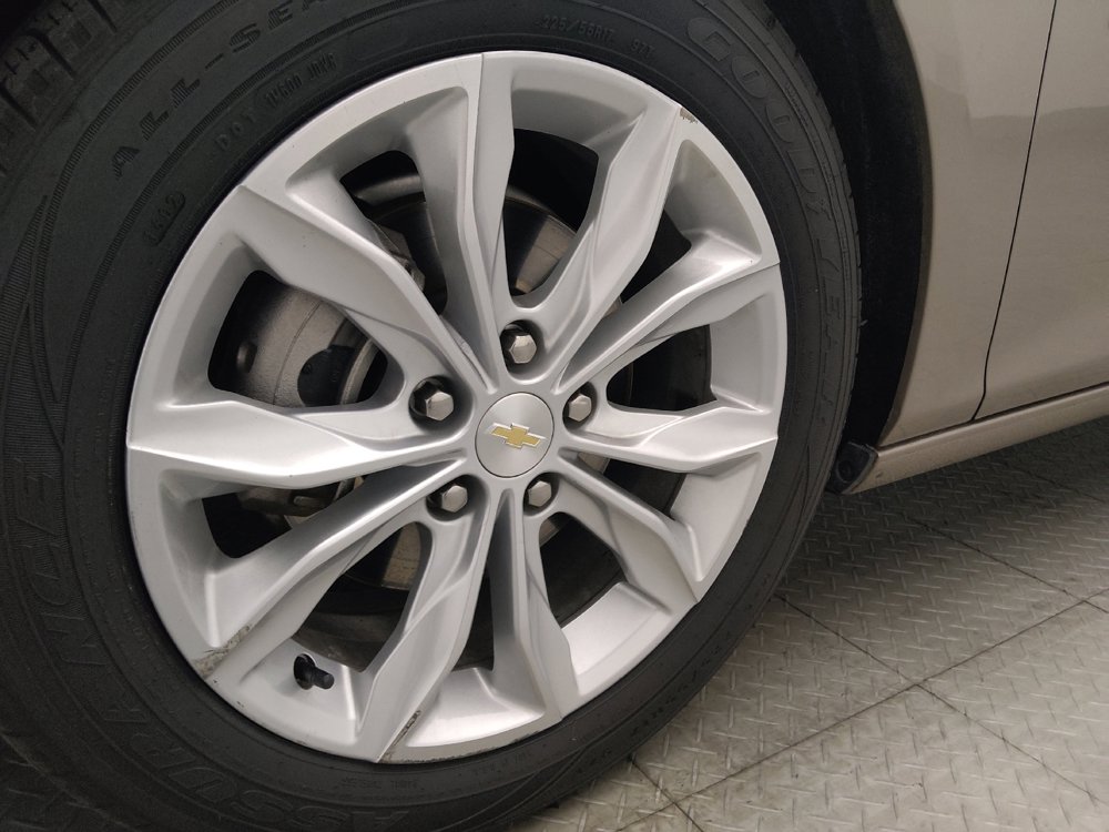 Used 2025 Chevrolet Malibu LT FWD image 31