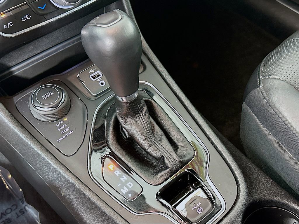 Certified 2020 Jeep Cherokee Limited AWD/4WD image 24