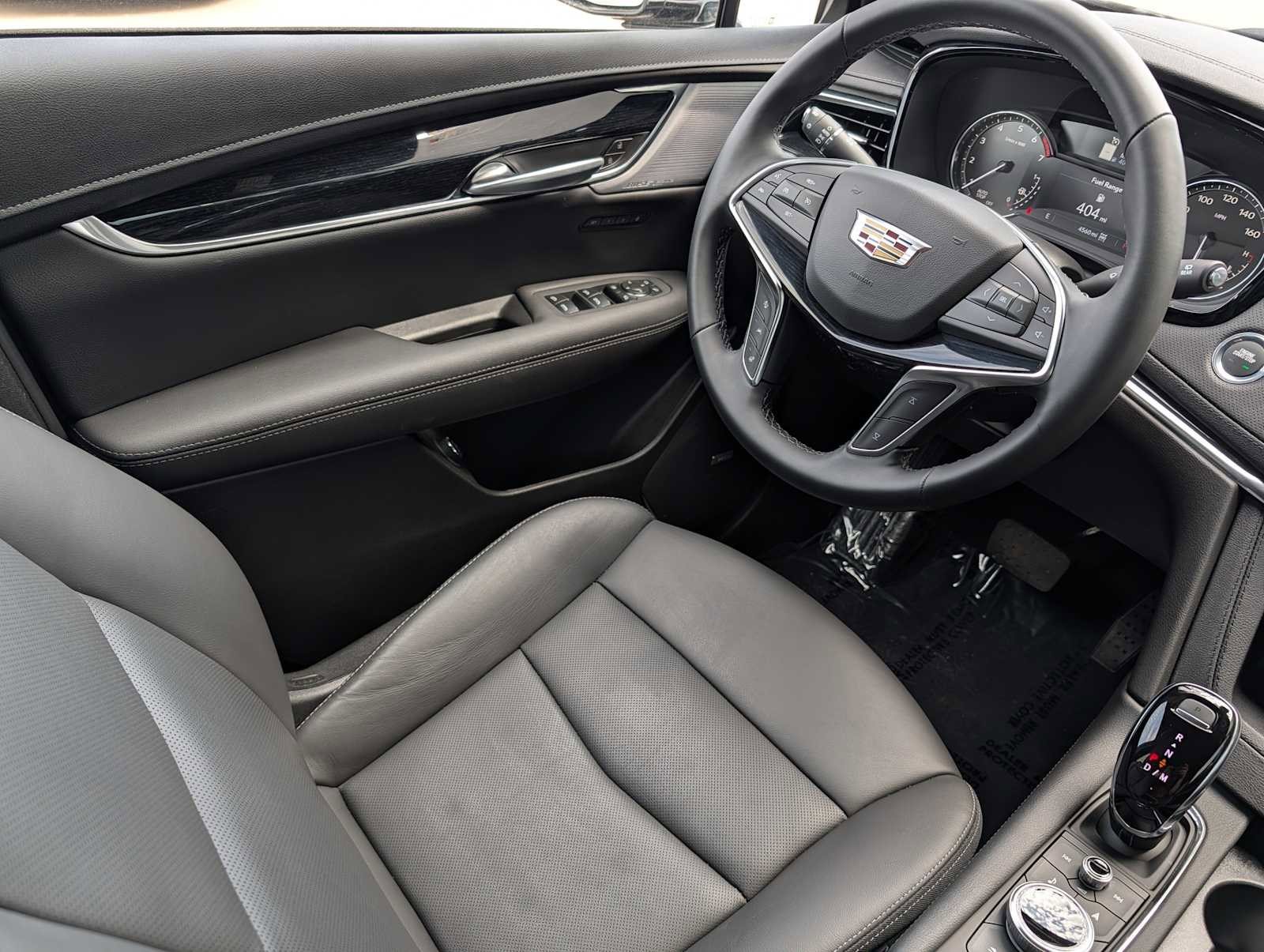 Used 2025 Cadillac XT5 Premium Luxury w/ LPO, Floor Liner Package AWD/4WD image 11