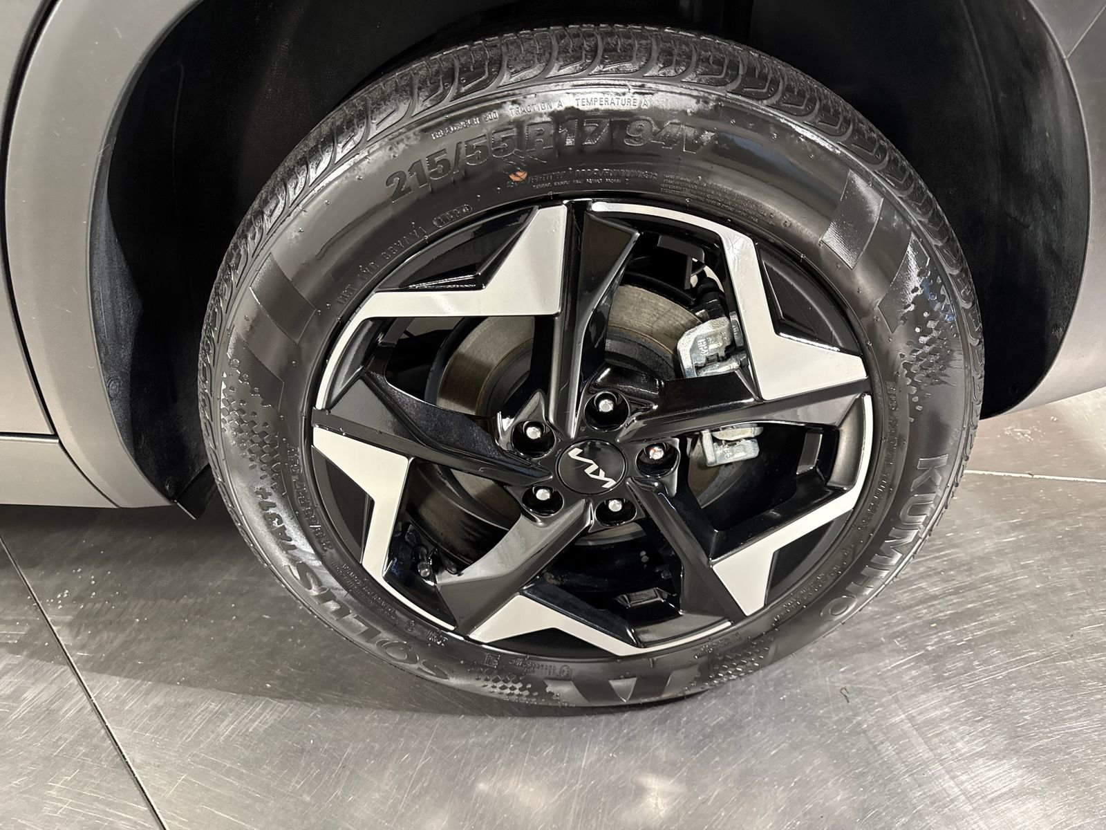 Certified 2024 Kia Seltos EX AWD/4WD image 12
