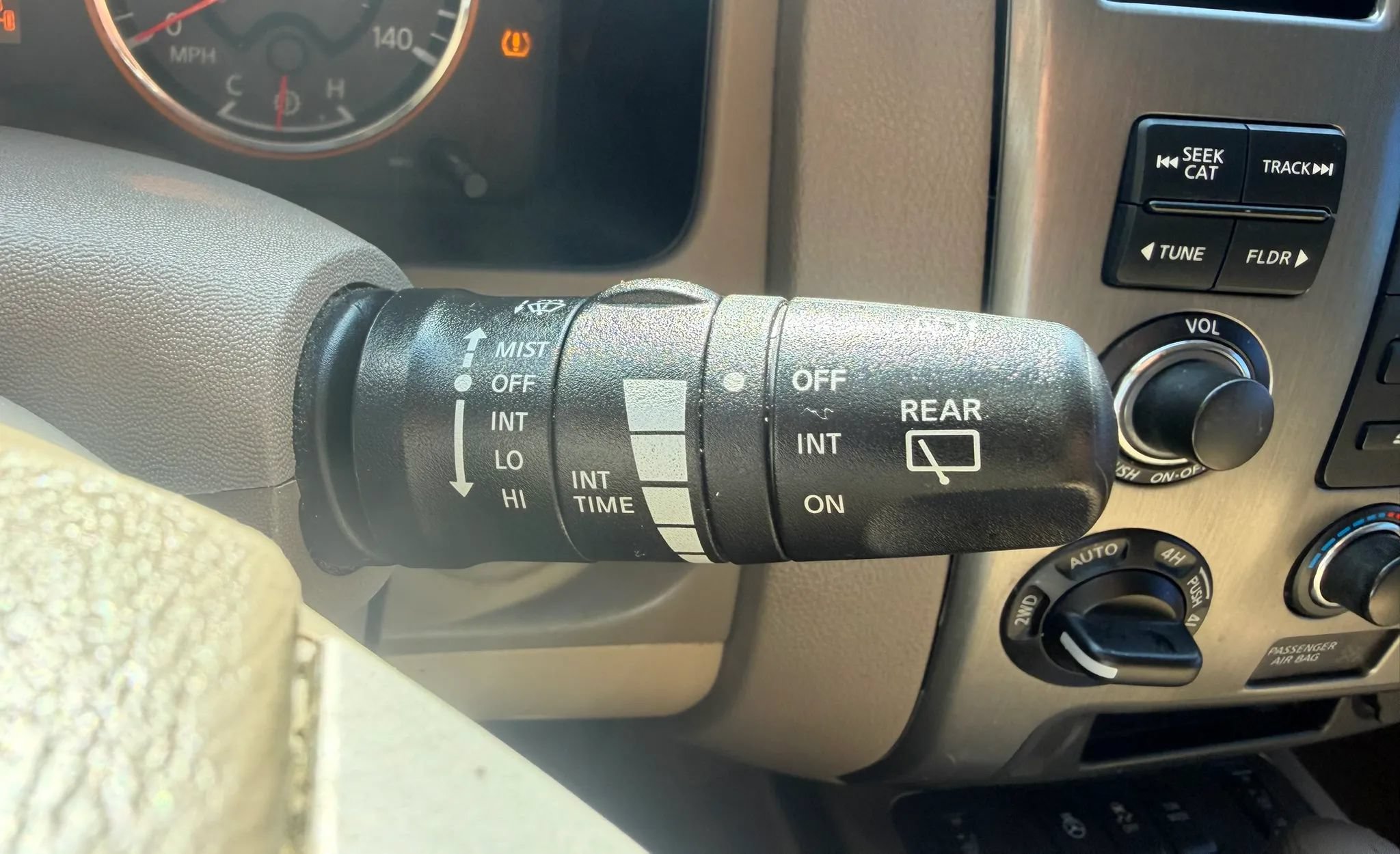 Used 2015 Nissan Armada Platinum w/ 2nd Row Captain Seat Package AWD/4WD image 14