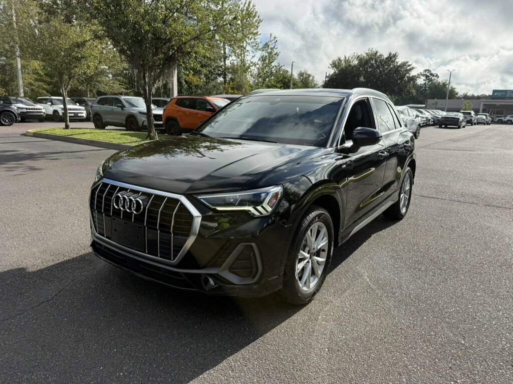 Used 2025 Audi Q3 2.0T Premium AWD/4WD image 1