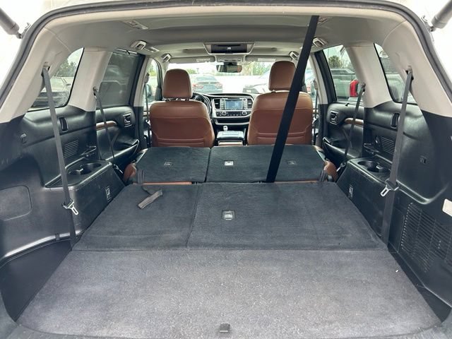 Used 2017 Toyota Highlander Limited w/ Carpet Mat Package FWD image 52