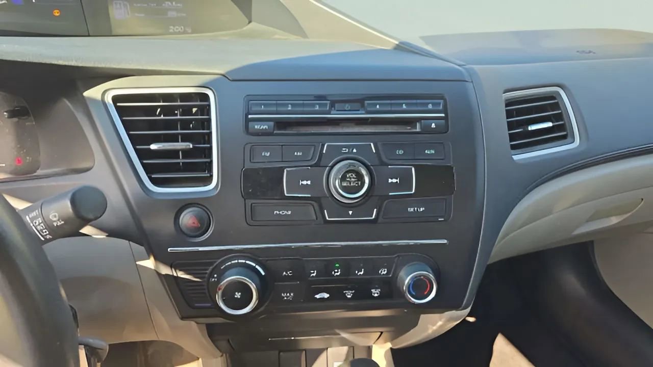 Used 2014 Honda Civic LX image 30