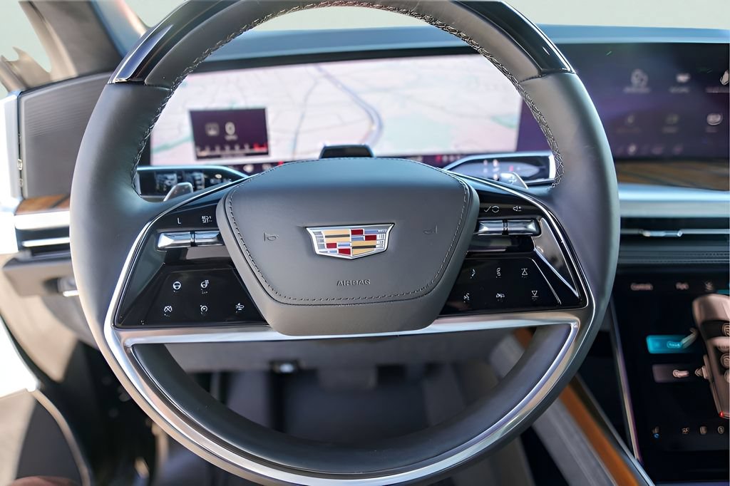 Used 2025 Cadillac Escalade Sport Platinum w/ LPO, Floor Liner Package AWD/4WD image 8