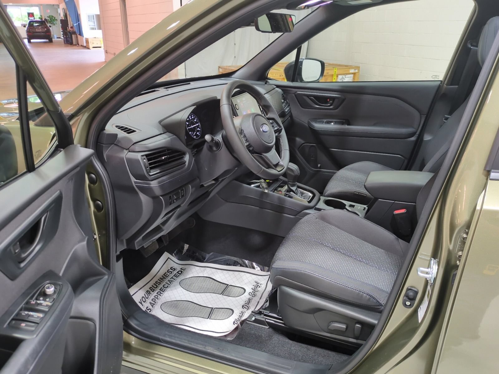 Certified 2025 Subaru Forester Premium AWD/4WD image 15