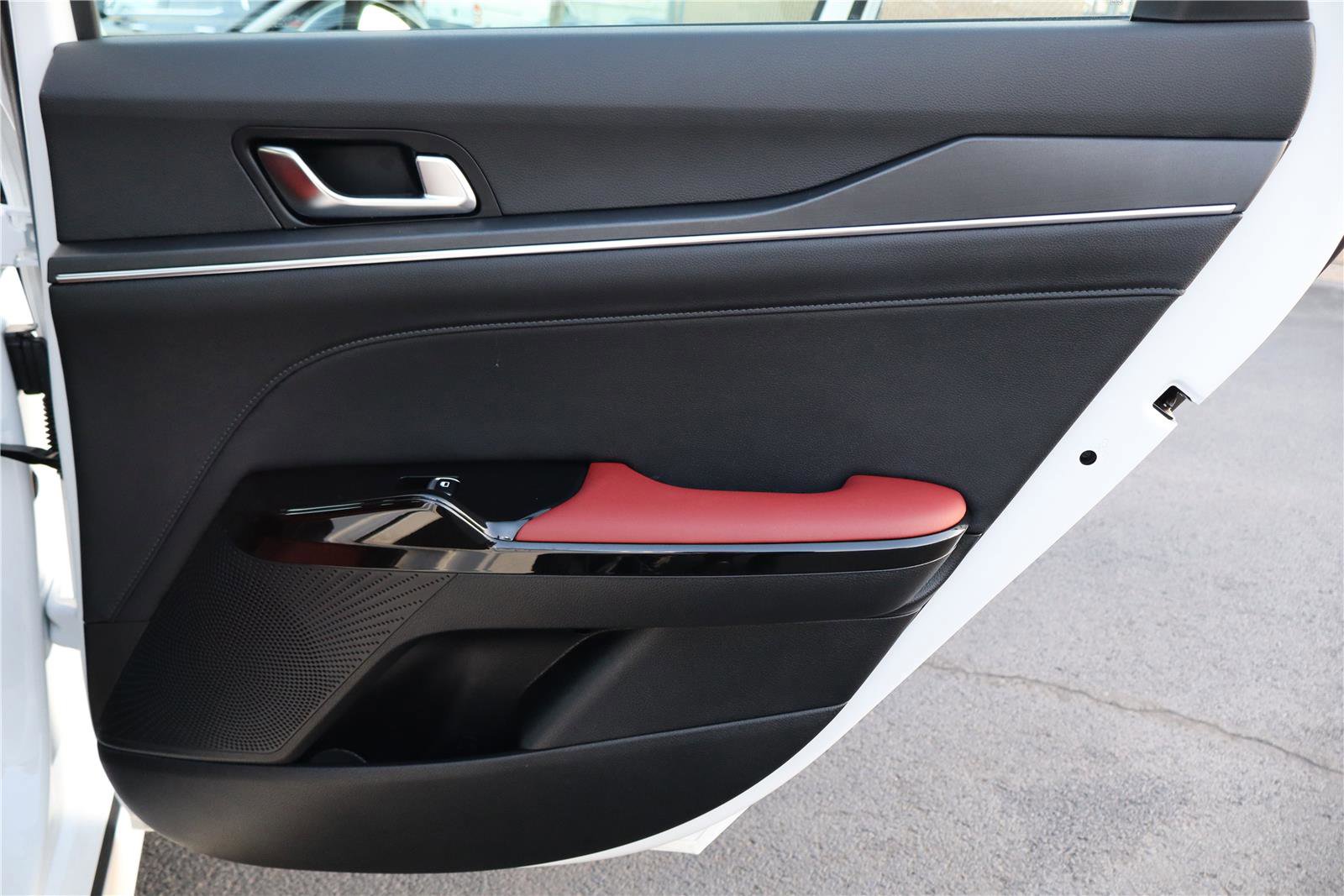 Used 2025 Kia K5 GT-Line w/ GT-Line Premium Package image 29