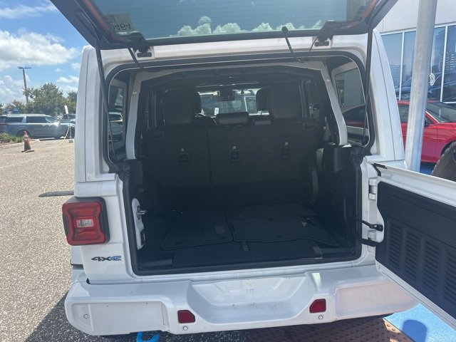 Used 2022 Jeep Wrangler Unlimited Sahara image 40
