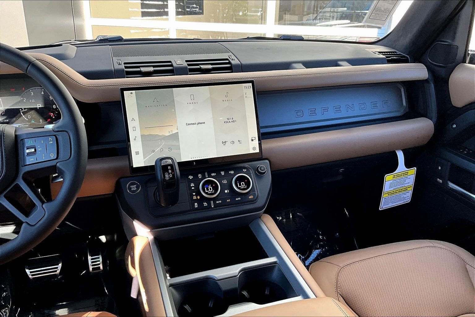 New 2026 Land Rover Defender 130 V8 image 7