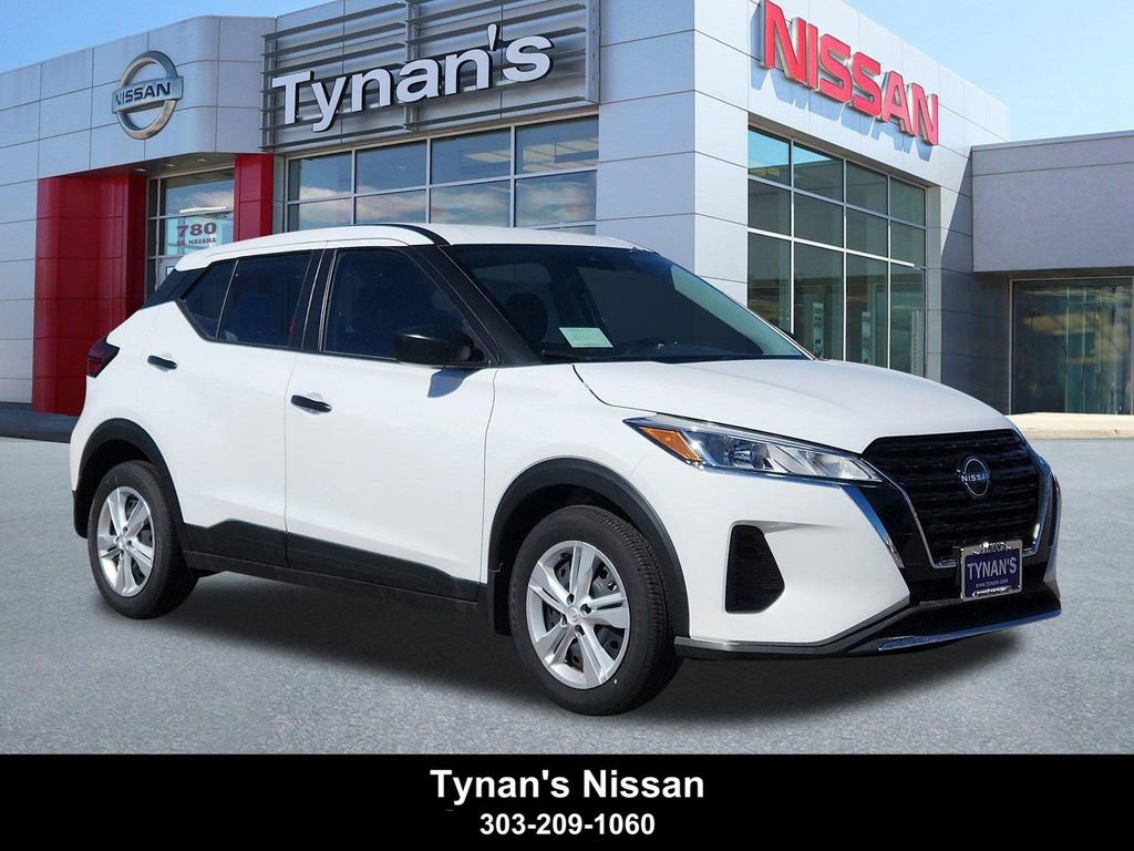New 2025 Nissan Kicks Play S image 1