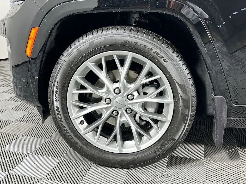 Used 2024 Jeep Grand Cherokee Summit w/ Adv Protech Group IV AWD/4WD image 34