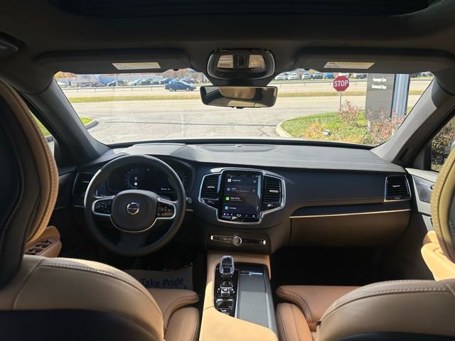 Used 2025 Volvo XC90 B6 Ultra w/ Protection Package image 45