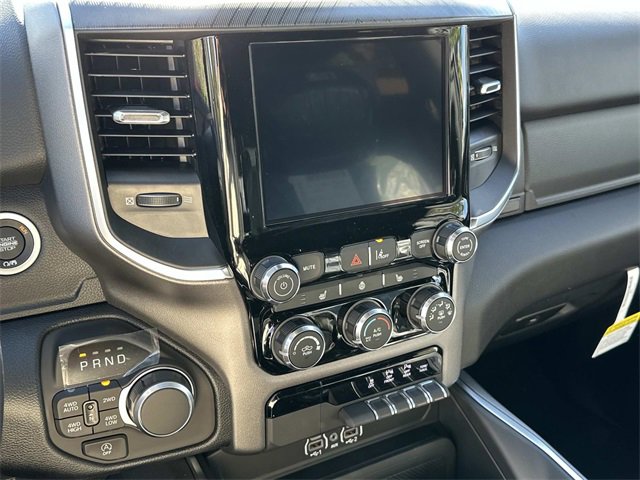 New 2026 RAM 1500 4x4 Crew Cab image 13