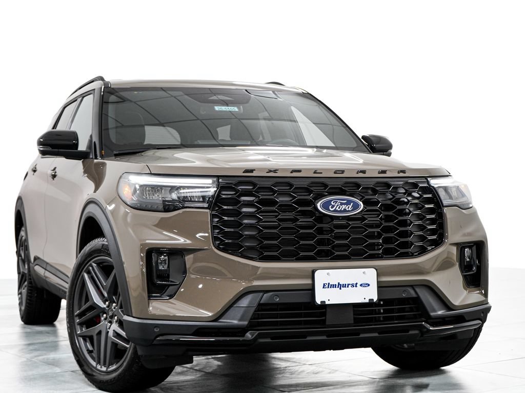 New 2026 Ford Explorer ST-Line w/ ST-Line Street Pack AWD/4WD image 3