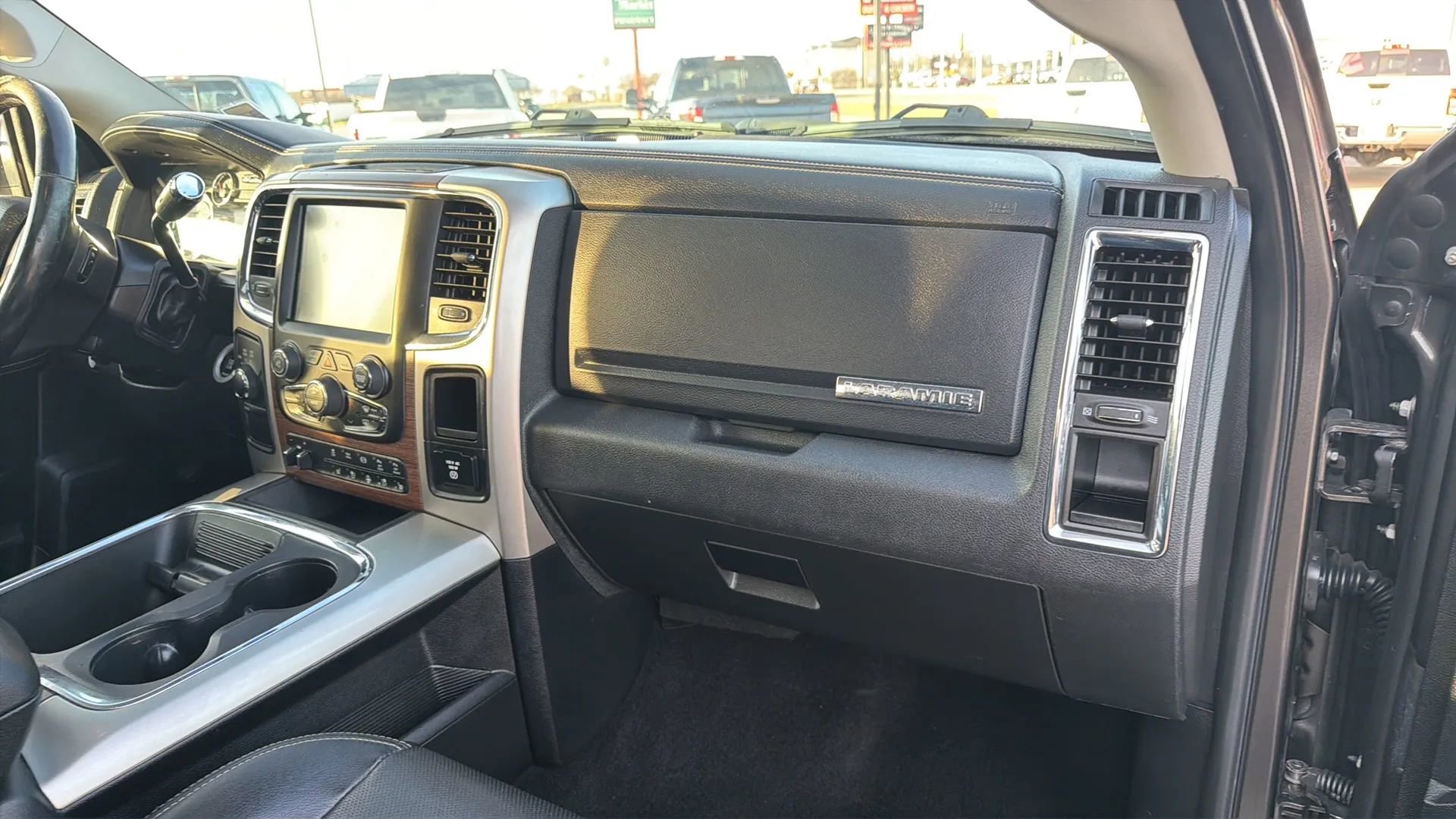 Used 2016 RAM 3500 Laramie image 87