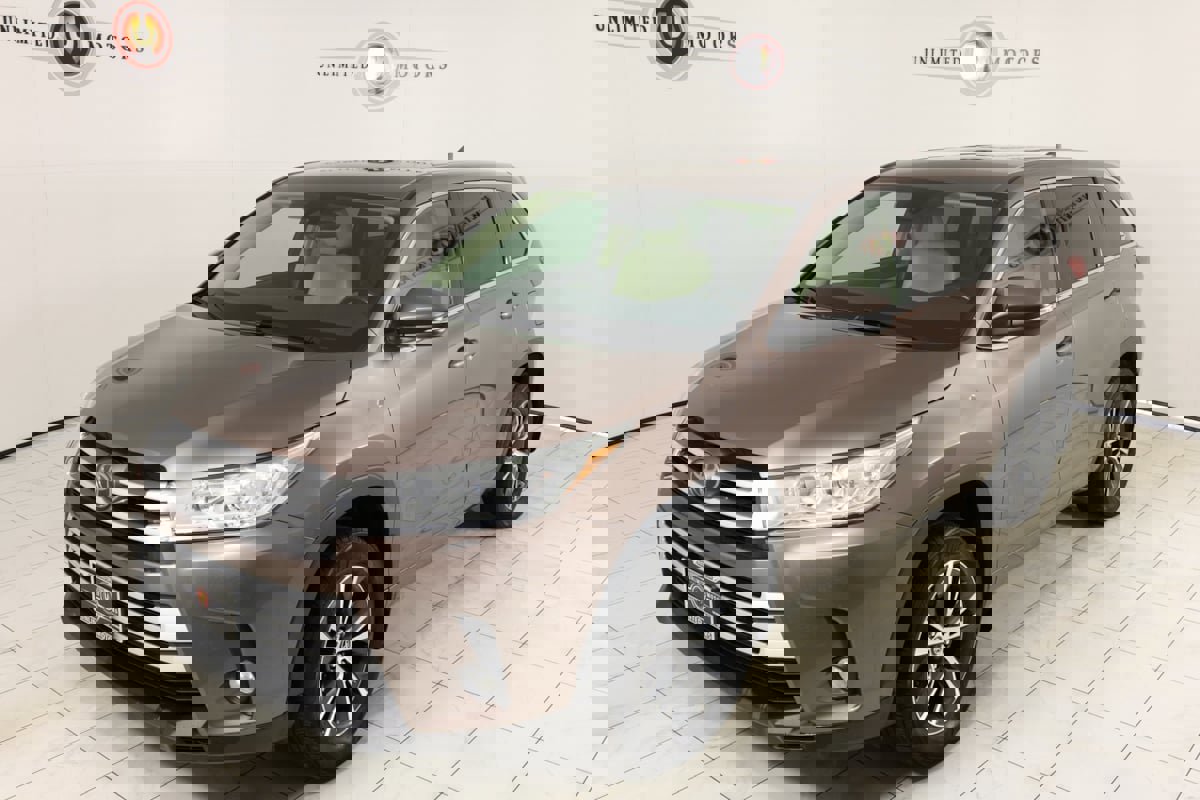 Used 2017 Toyota Highlander Plus image 35