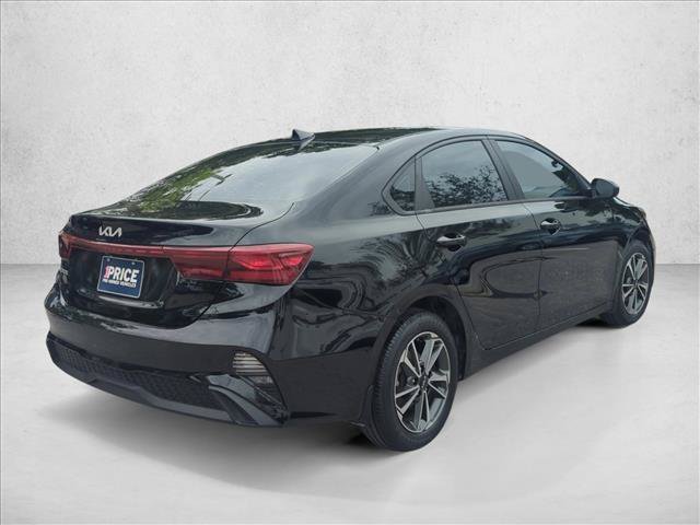 Used 2023 Kia Forte LXS FWD image 5