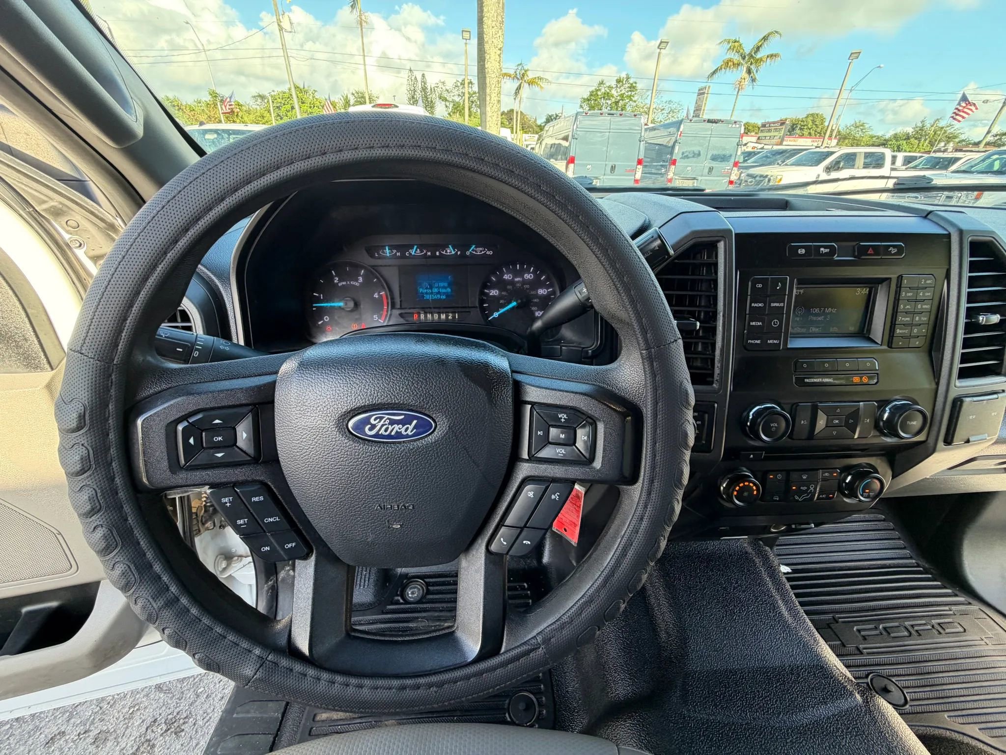 Used 2018 Ford F350 XL w/ Power Equipment Group image 12