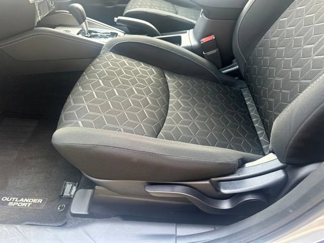 Used 2025 Mitsubishi Outlander Sport ES AWD/4WD image 7