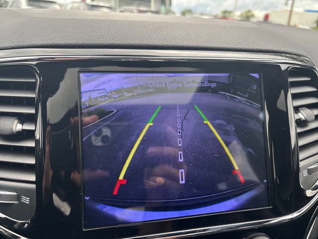 Used 2020 Jeep Grand Cherokee Trailhawk AWD/4WD image 17
