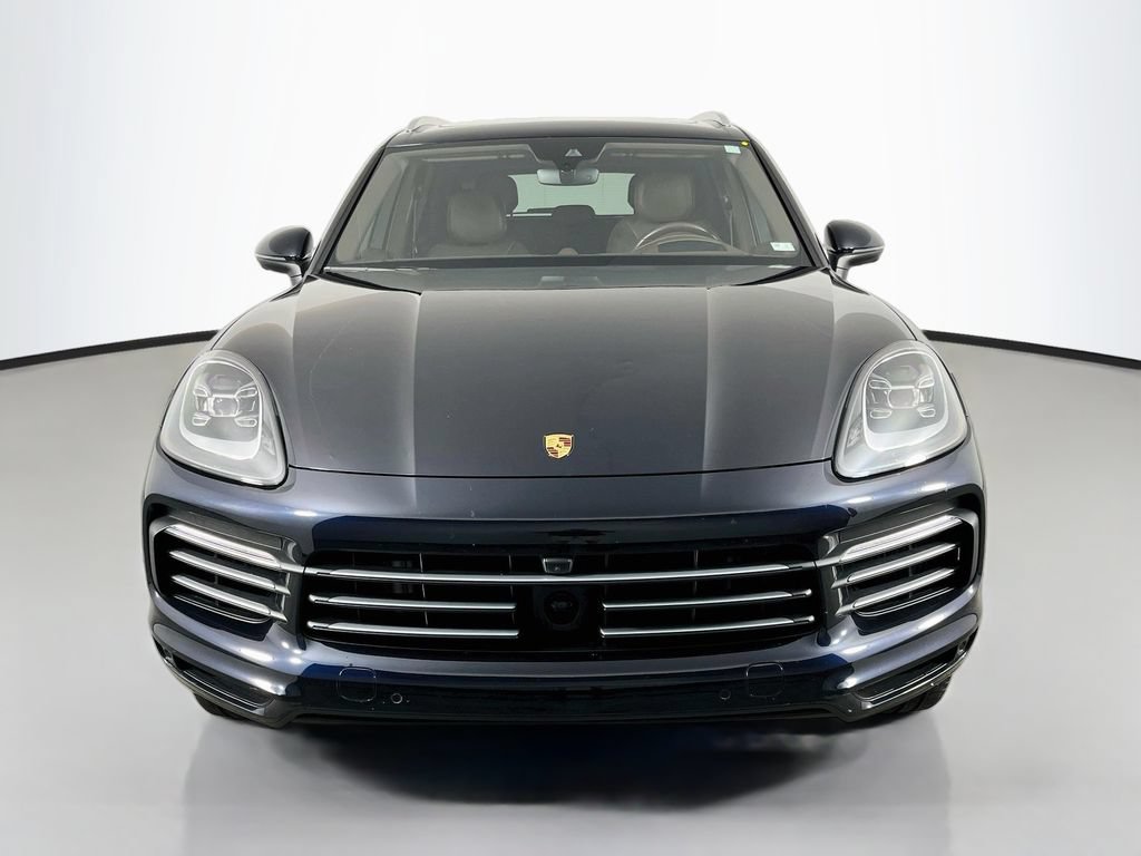 Used 2023 Porsche Cayenne S AWD/4WD image 2
