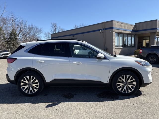 Certified 2020 Ford Escape Titanium image 13