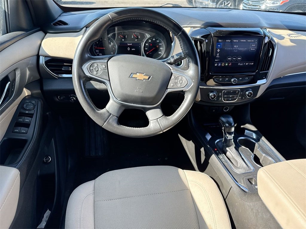 Used 2022 Chevrolet Traverse LT image 14