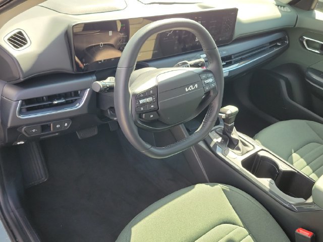 Used 2025 Kia K4 EX FWD image 21