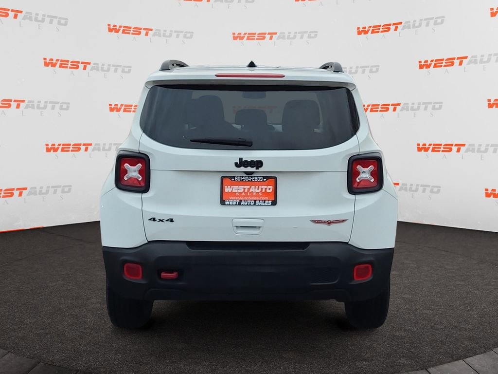 Used 2023 Jeep Renegade Trailhawk AWD/4WD image 4