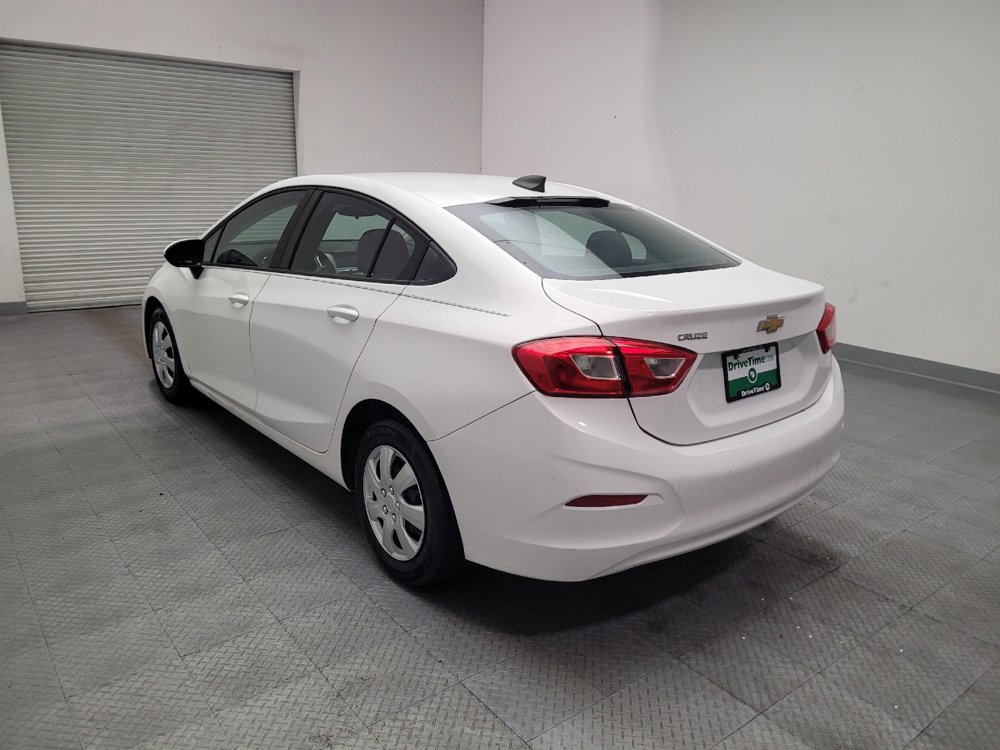 Used 2018 Chevrolet Cruze LS FWD image 5