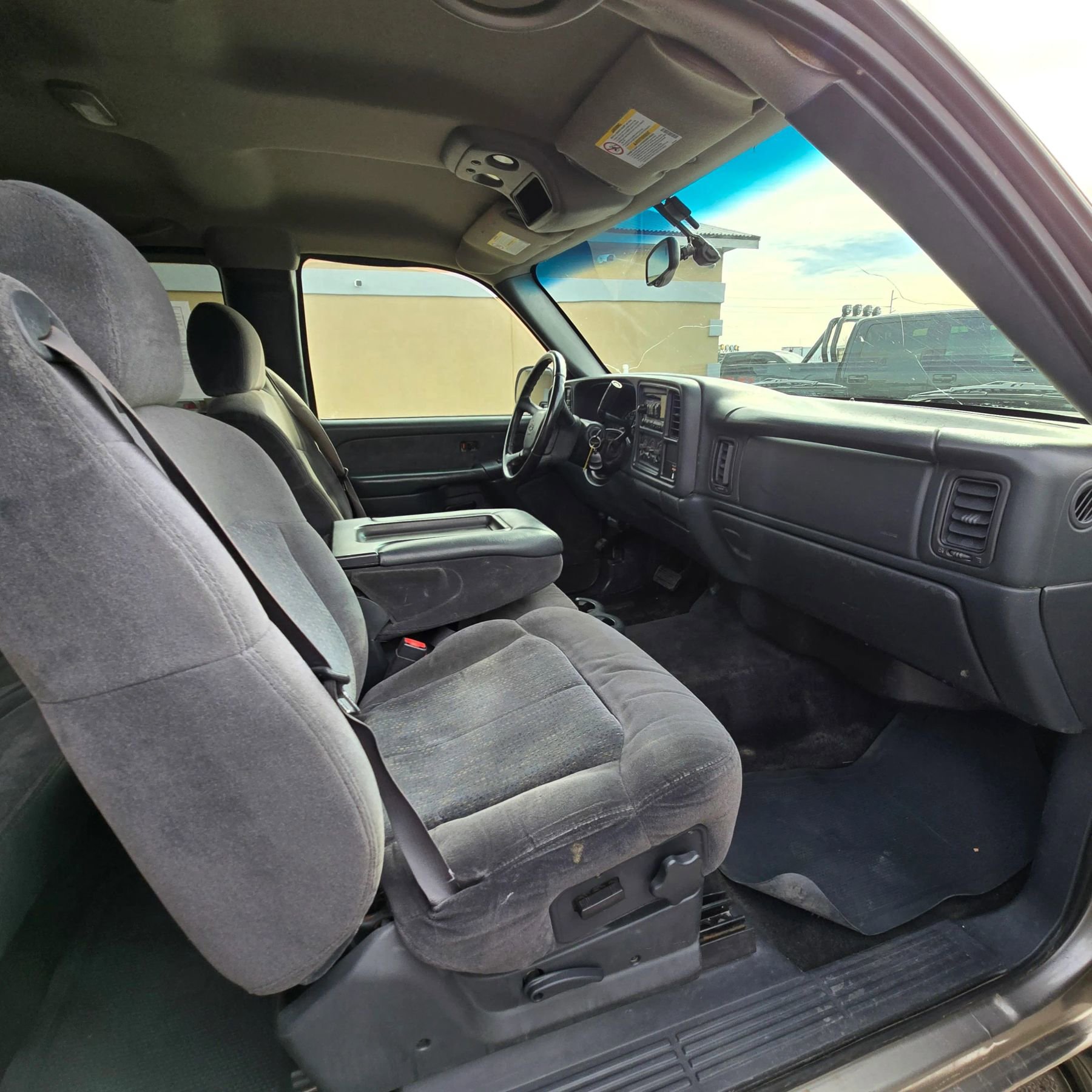 Used 2002 Chevrolet Silverado 2500 LS w/ Electrical Convenience Pkg AWD/4WD image 13
