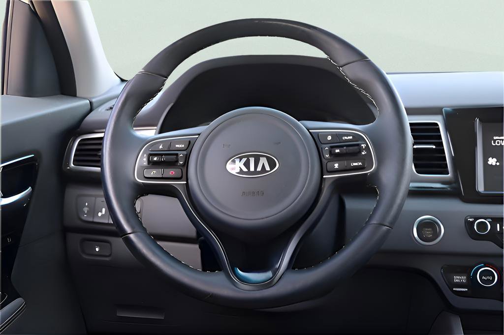Used 2019 Kia Niro EX w/ Option Group 040 FWD image 11
