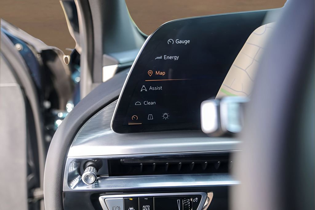 Certified 2024 Cadillac Lyriq Sport image 15