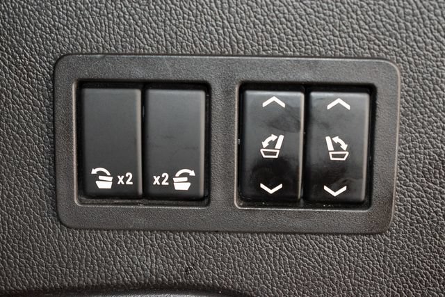 Used 2016 GMC Yukon SLT AWD/4WD image 16