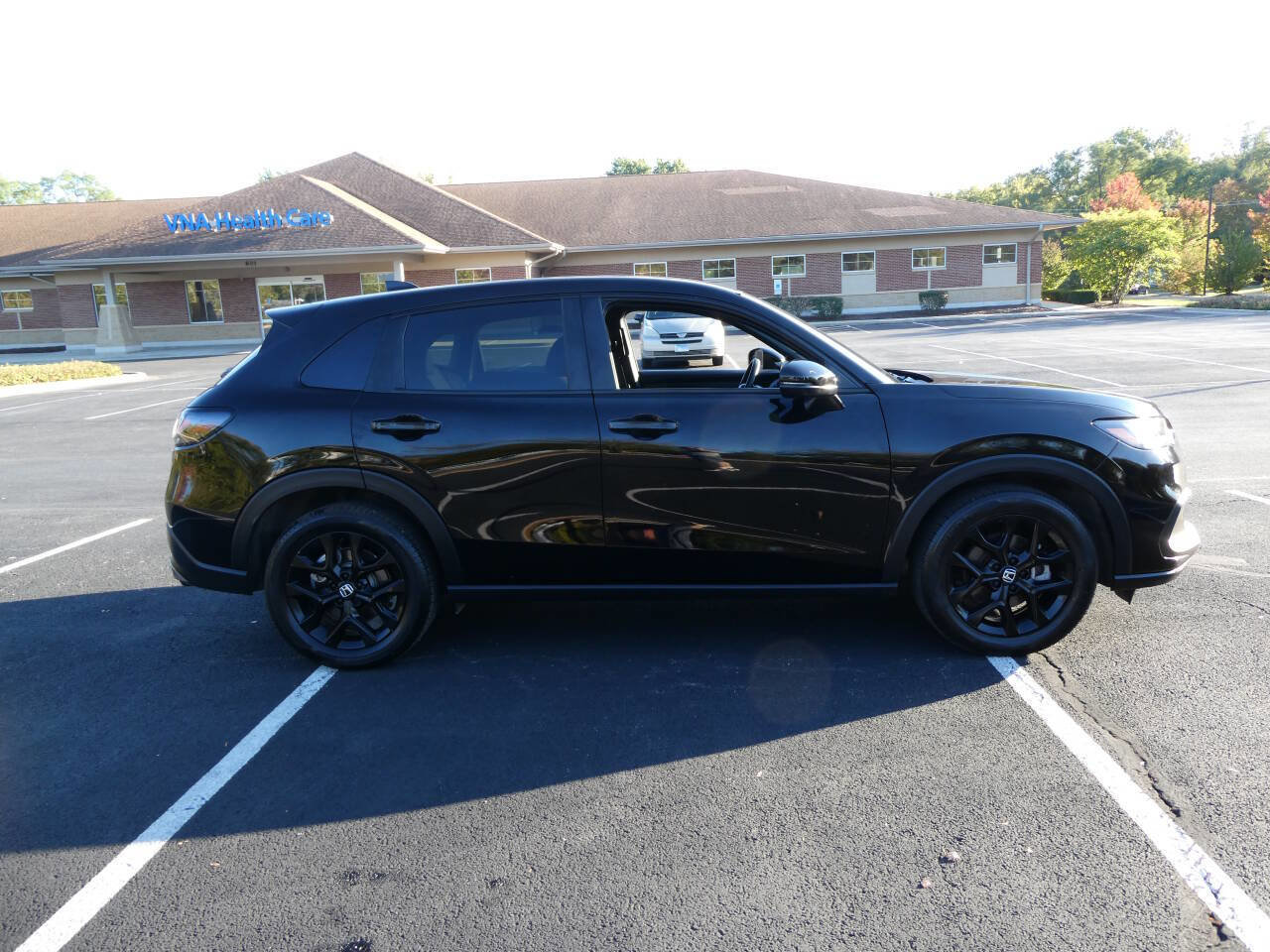 Used 2024 Honda HR-V Sport image 4