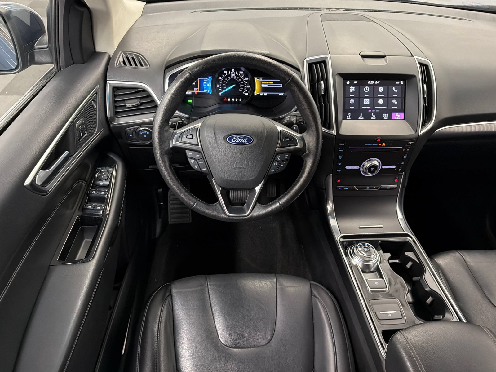Used 2019 Ford Edge Titanium AWD/4WD image 19