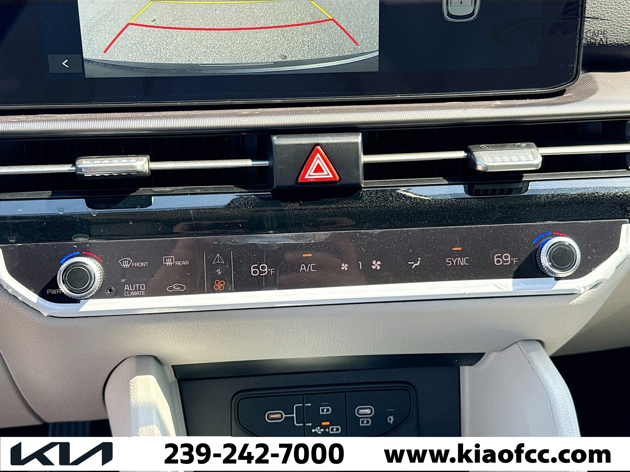 New 2026 Kia Sportage EX w/ EX Panorama Roof Package image 34