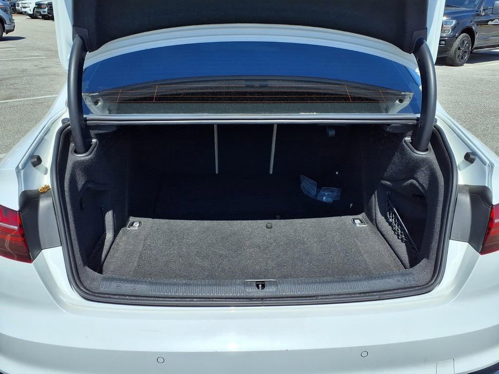 Used 2022 Audi A4 2.0T Premium Plus image 18