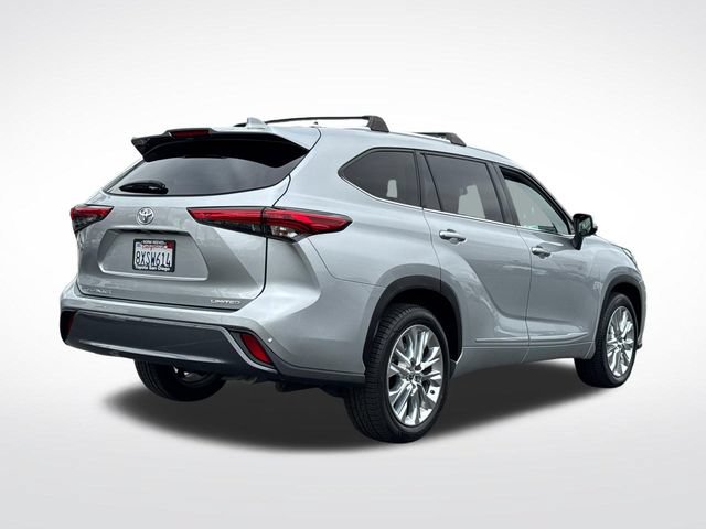 Certified 2021 Toyota Highlander Limited FWD image 13