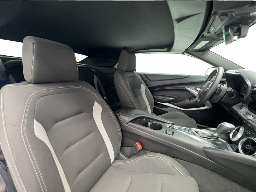 Used 2023 Chevrolet Camaro SS w/ Design Package 1 RWD image 26