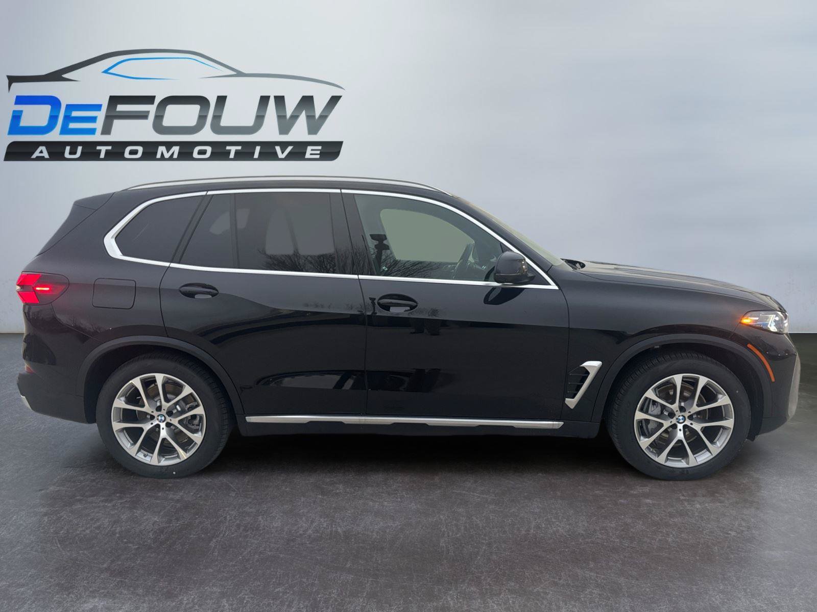 New 2026 BMW X5 xDrive50e w/ Climate Comfort Package AWD/4WD image 12