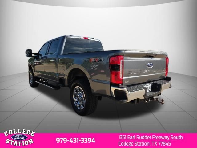 Used 2025 Ford F250 Lariat w/ Chrome Package image 4