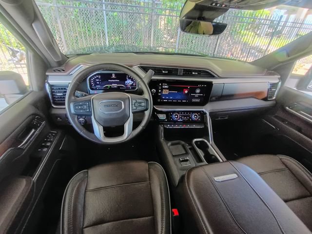 Used 2024 GMC Sierra 2500 Denali w/ Denali Reserve Package AWD/4WD image 27
