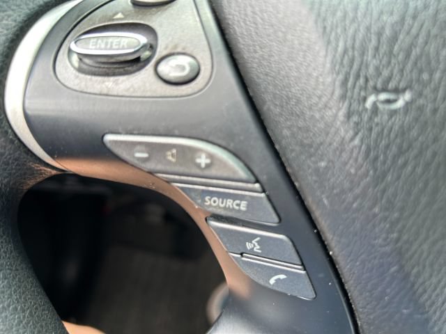 Used 2018 Nissan Pathfinder S AWD/4WD image 21