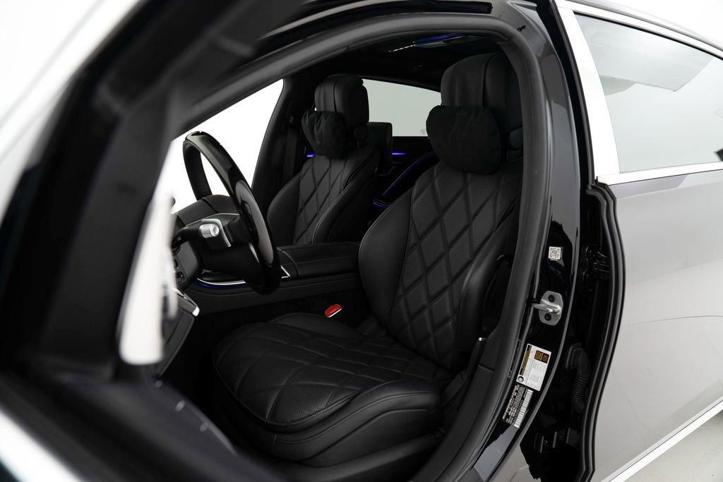 Used 2024 Mercedes-Benz Maybach S 680 4MATIC image 12