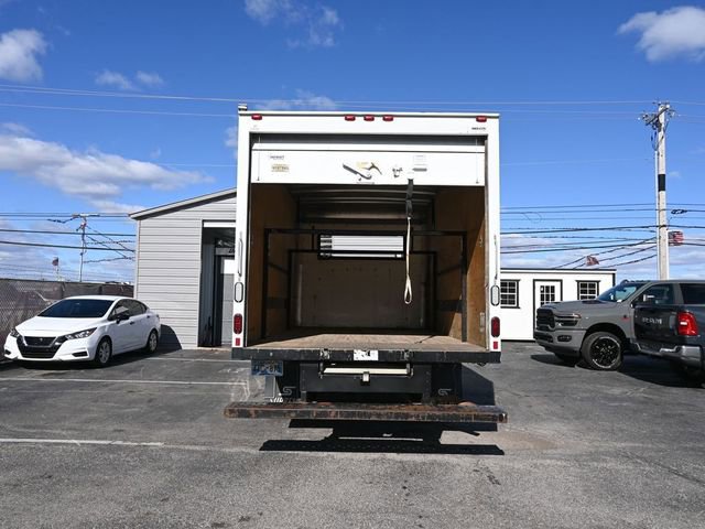 Used 2017 Chevrolet Express 3500 image 17