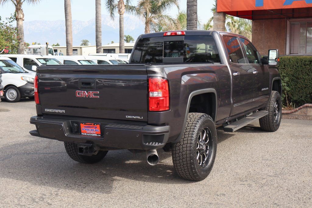 Used 2016 GMC Sierra 2500 Denali w/ Duramax Plus Package image 10
