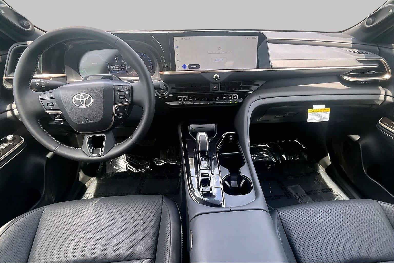 Used 2026 Toyota Crown Platinum AWD/4WD image 16