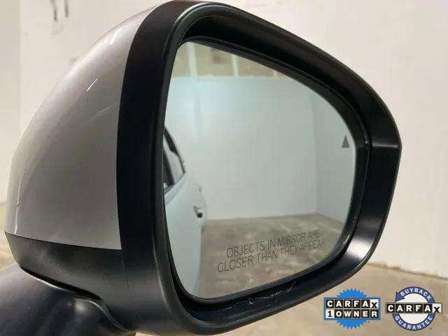 Used 2025 Mitsubishi Outlander SEL image 95